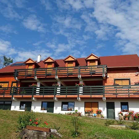 Hotel Rejtek Vendeghaz Lispeszentadorján Zewnętrze zdjęcie