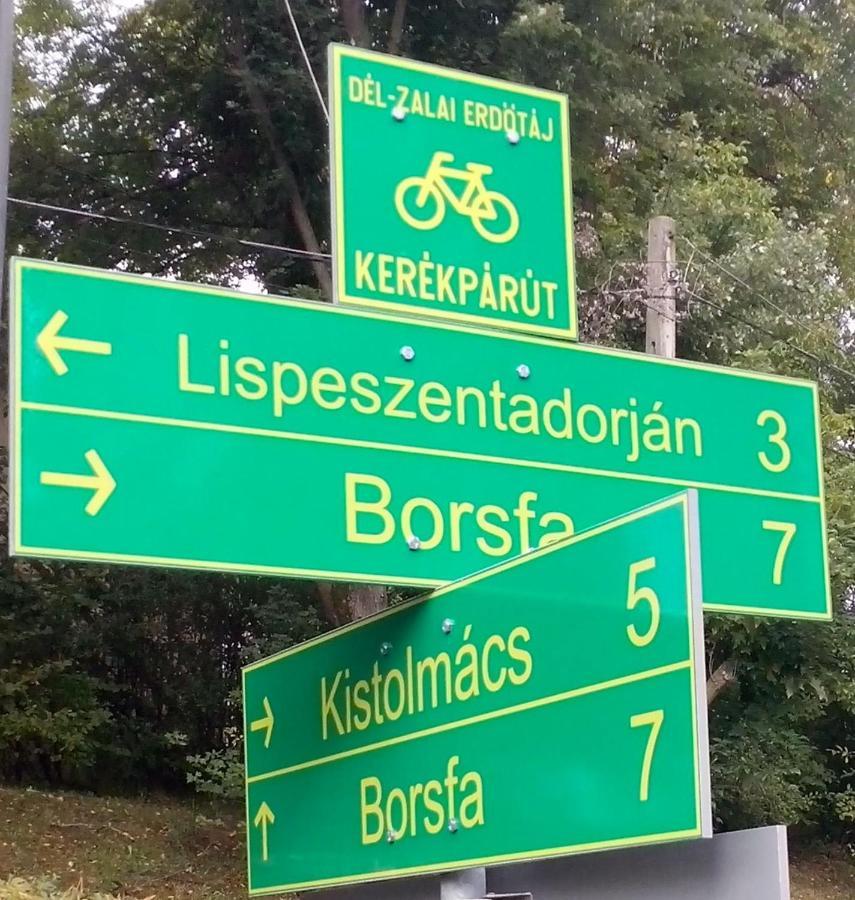 Hotel Rejtek Vendeghaz Lispeszentadorján Zewnętrze zdjęcie